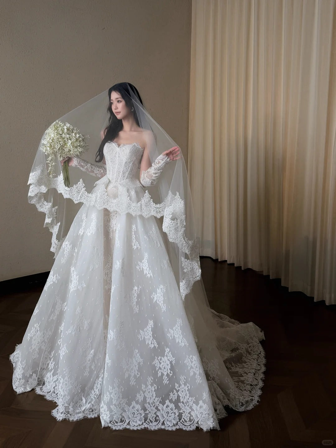 Elegant A-line Sweetheart Long Wedding Dress Lace White Prom Dress TH344