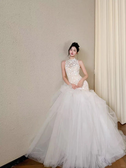 Elegant A-line Halter Neck Long Wedding Dress Tulle White Prom Dress TH349