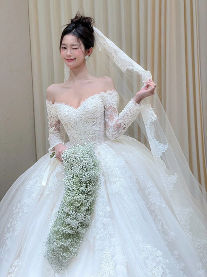 Elegant Ball Gown Off-the-Shoulder Long Wedding Dress Embroidered Tulle White Prom Dress TH355
