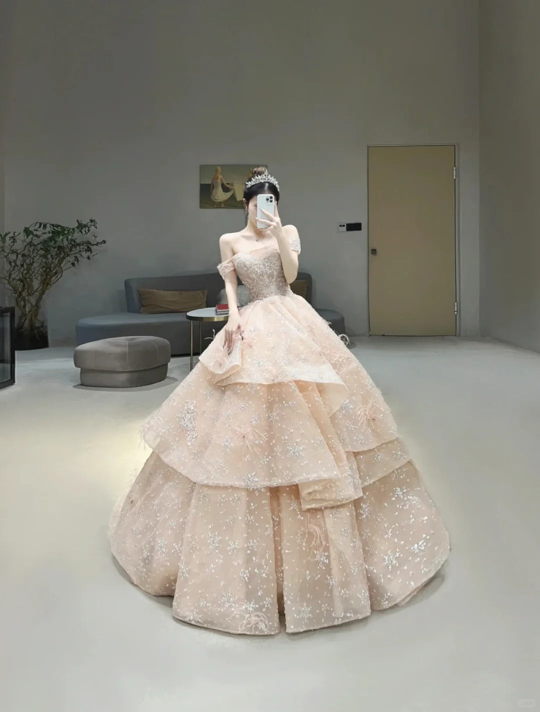 Elegant Ball Gown Off-the-Shoulder Champagne Evening Dress Beaded Cascade Tulle Prom Dress TH380