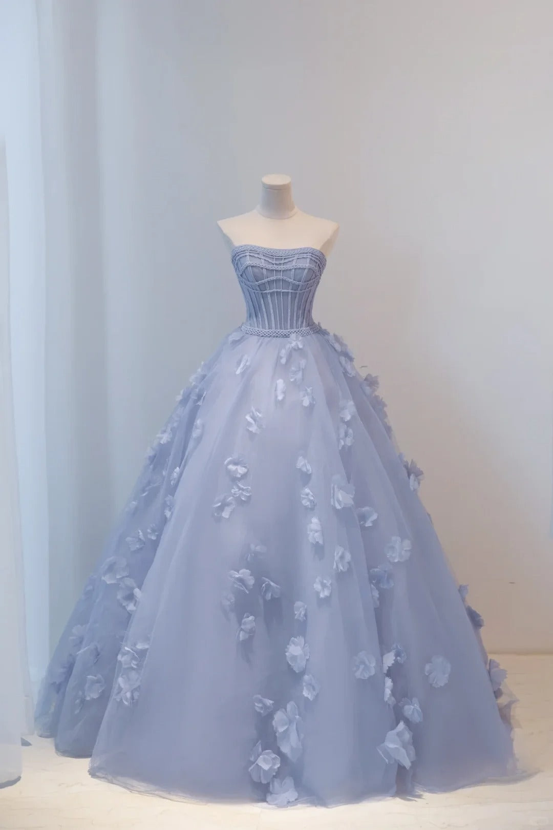 Elegant A-line Strapless Blue Evening Dress 3D floral appliqués Tulle Prom Dress TH385