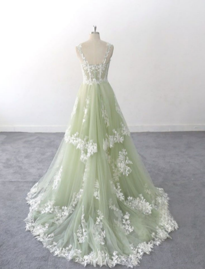 Light Green A-line Spaghetti Straps Heart Neck Lace Tulle Long Evening Gowns TP1529
