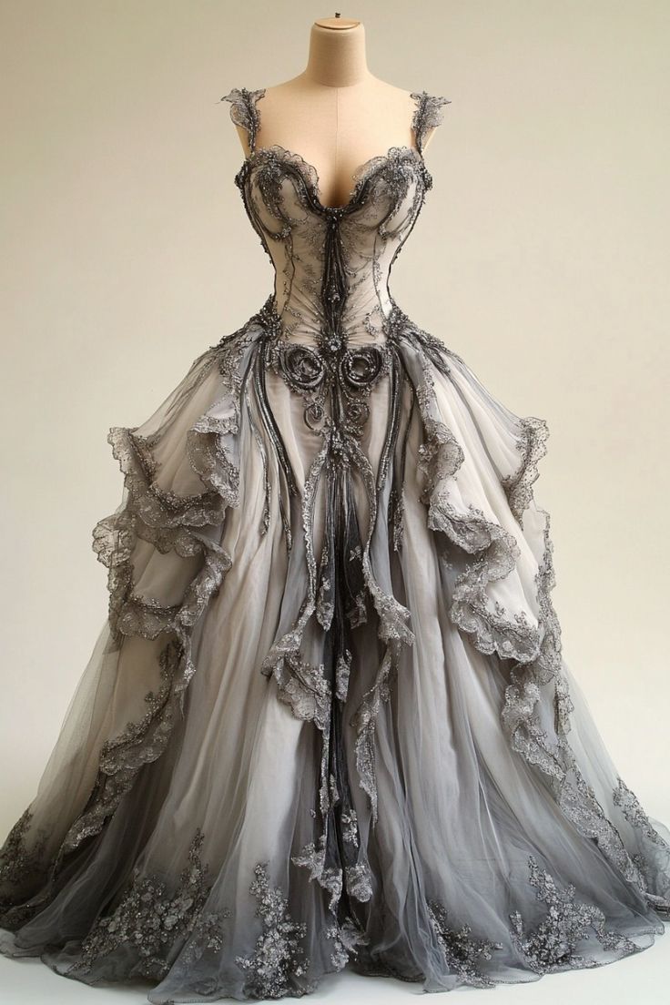 Vintage Gray A-Line Heart Neck Spaghetti Strap Lace Trimmed Tulle Long Prom Dresses TP1539