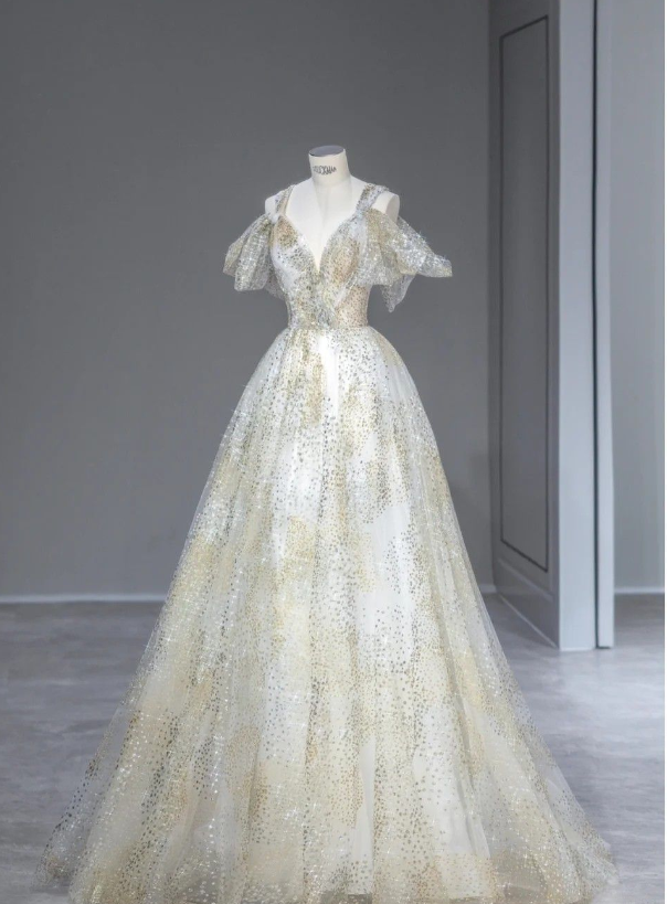 Green A-line Strap Sequined Tulle Floor Length Ball Gowns TP1594