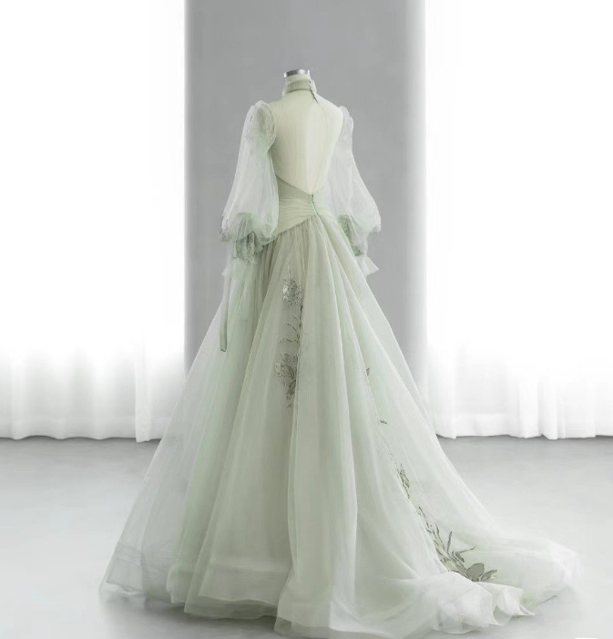 Green A-Line High Neck Long Sleeve Backless Tulle Long Prom Dresses TP1620
