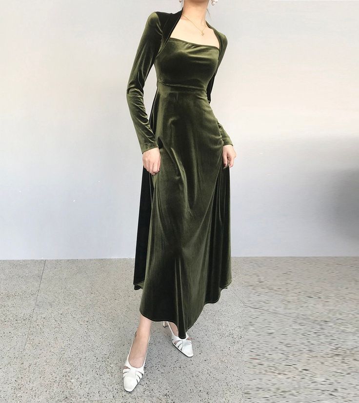 Green Long Sleeve Elegant Velvet A-Line Long Prom Dresses TP1729
