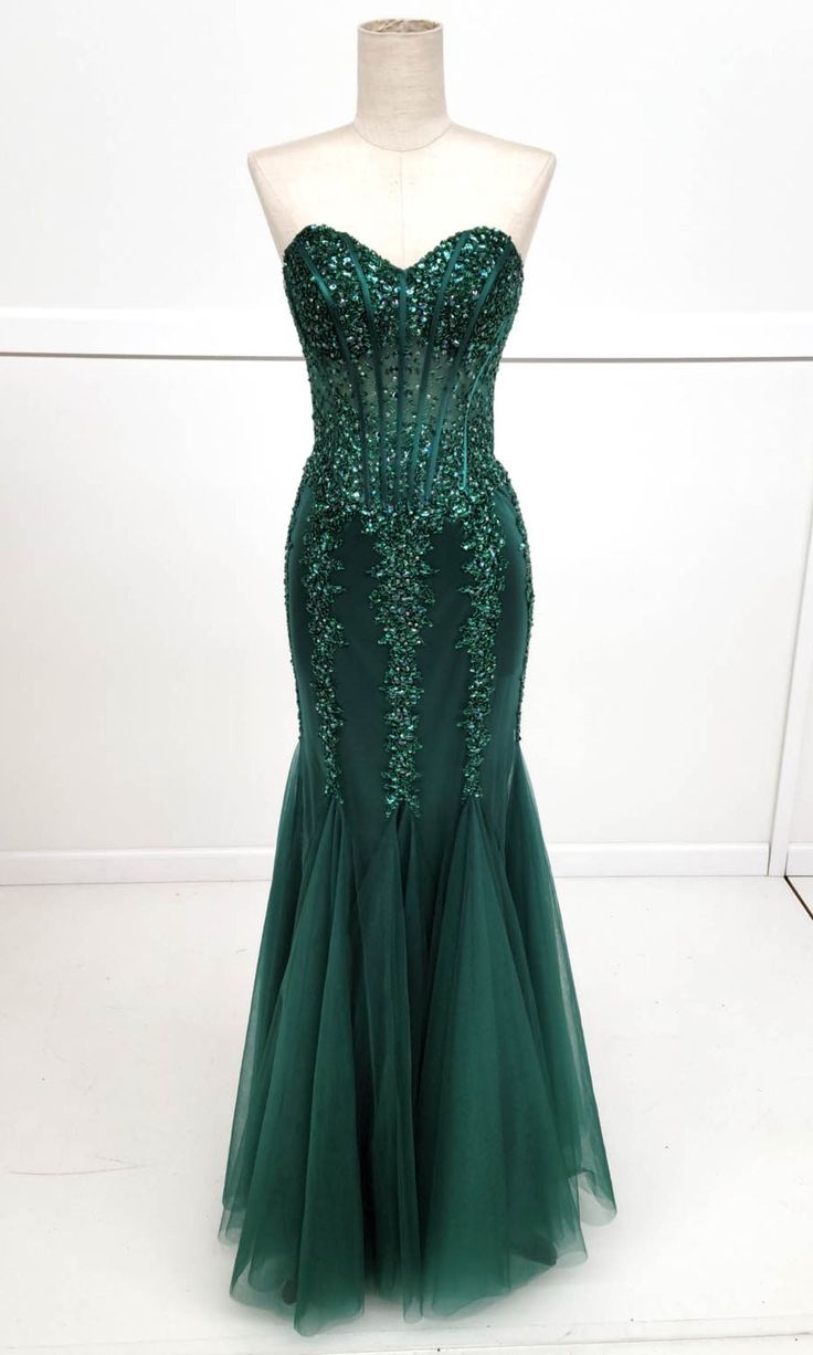 Green Mermaid Heart Neck Strapless Sequined Tulle Long Prom Dresses TP1735