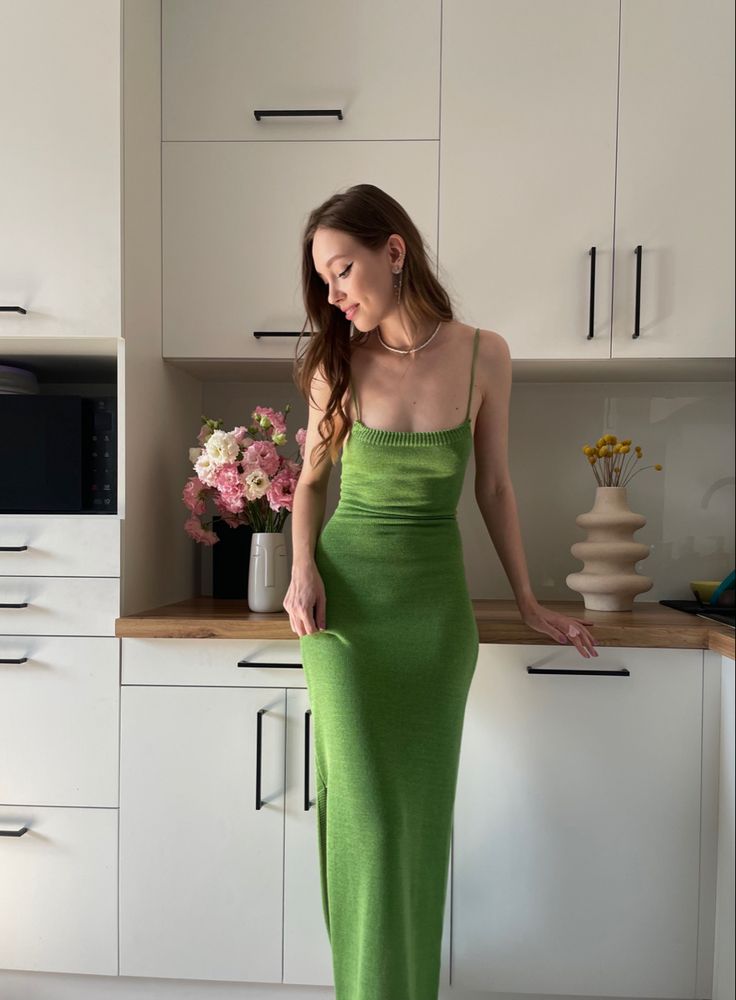 Simple Green Mermaid Bodycon Spaghetti Strap Sleeveless Maxi Dress TP1790