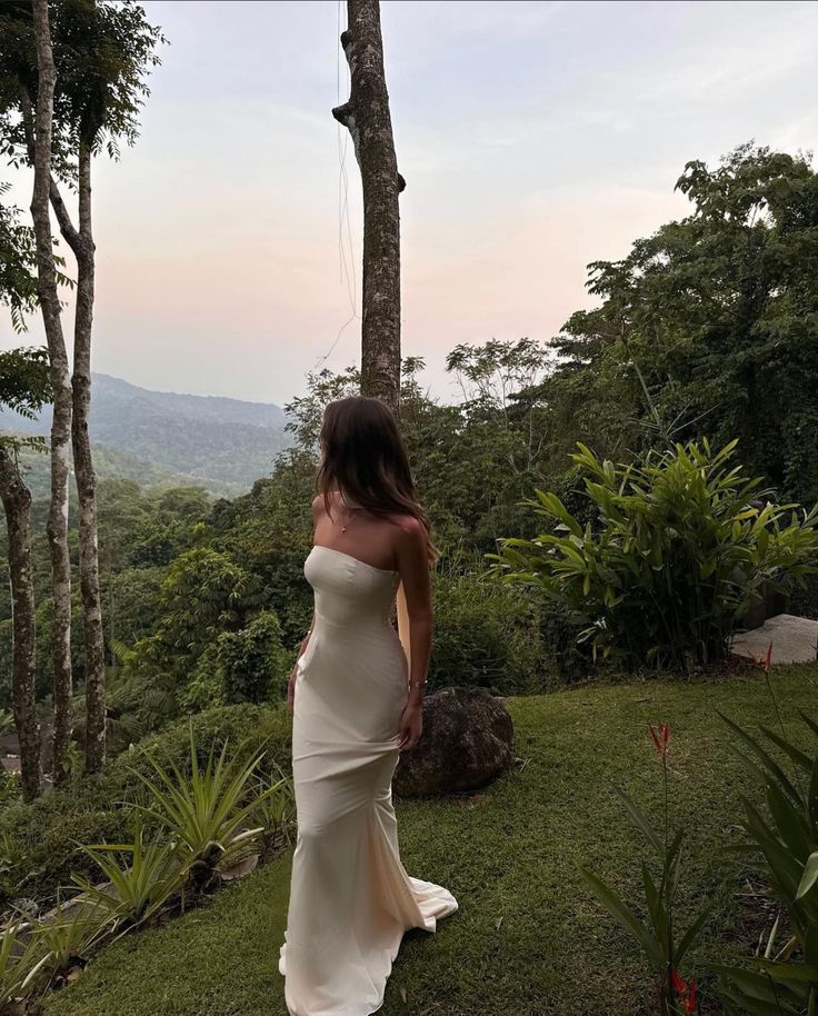 Ivory White Mermaid Bandeau Strapless Simple Gown Wedding Dress TP1802