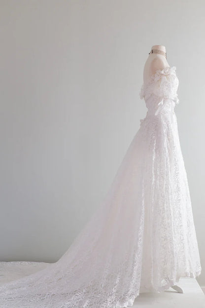 Elegant White A-line V-neck Short Sleeve Lace Floor-length Wedding Dress TP1841