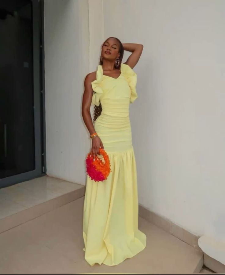 Chic Yellow A-line Spaghetti Strap Off-the-shoulder Long Ball Gown Evening Dress TP1884