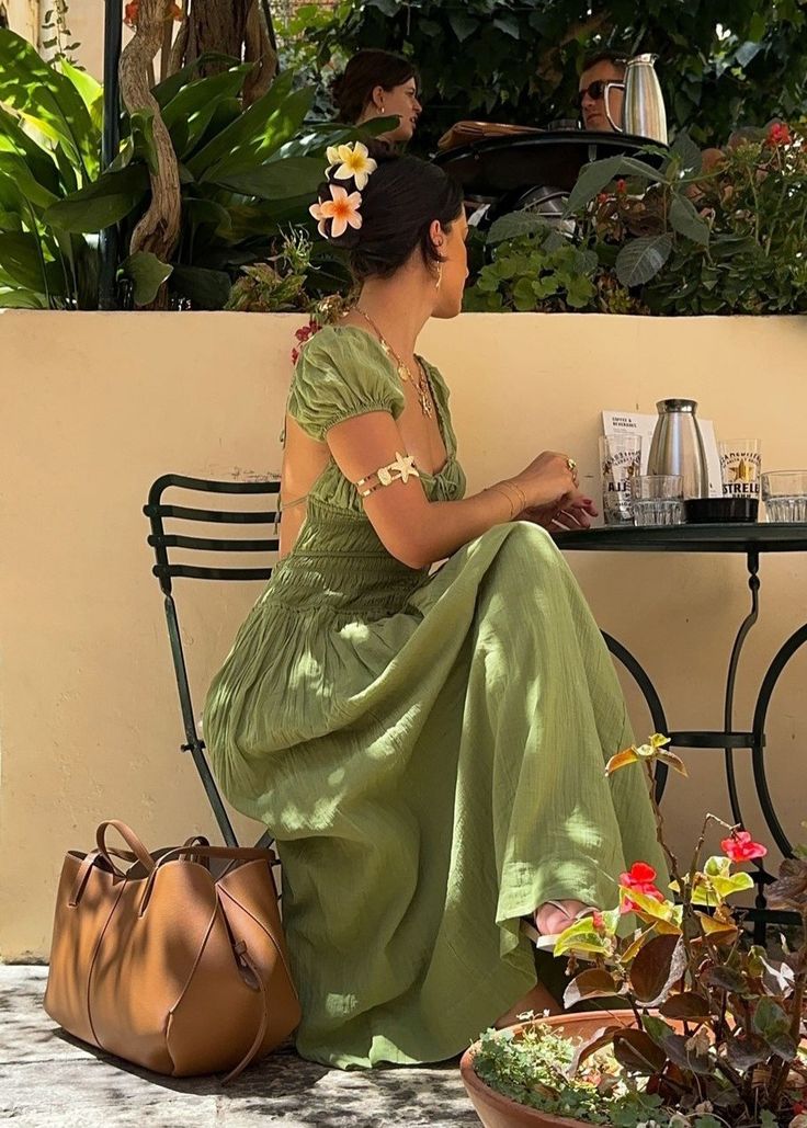 Fresh Green A-Line Short Sleeve Backless Dress TP1888