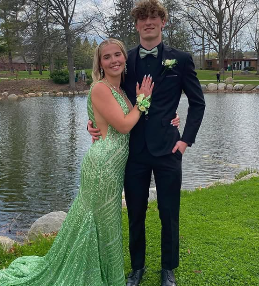 Green Mermaid V Neck Straps Sequined Strap Tail Formal Prom Dress Evening Gown TP1944