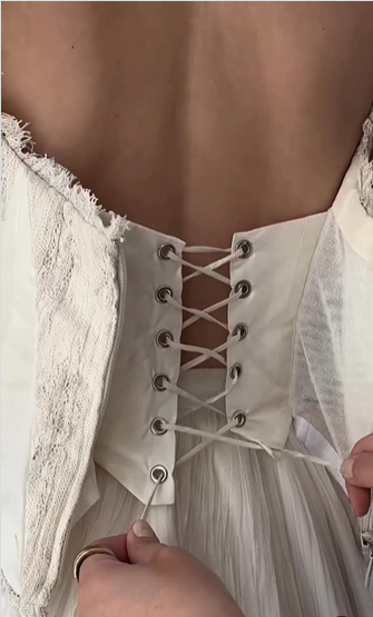 Vintage Ivory Square-Neck Corset Bodice Ruched Tulle Wedding Dress TP1967