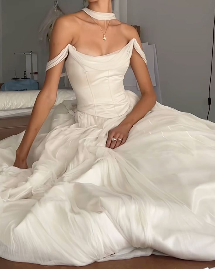 Elegant Ivory A-Line Off-Shoulder Tulle Wedding Dress TP1991