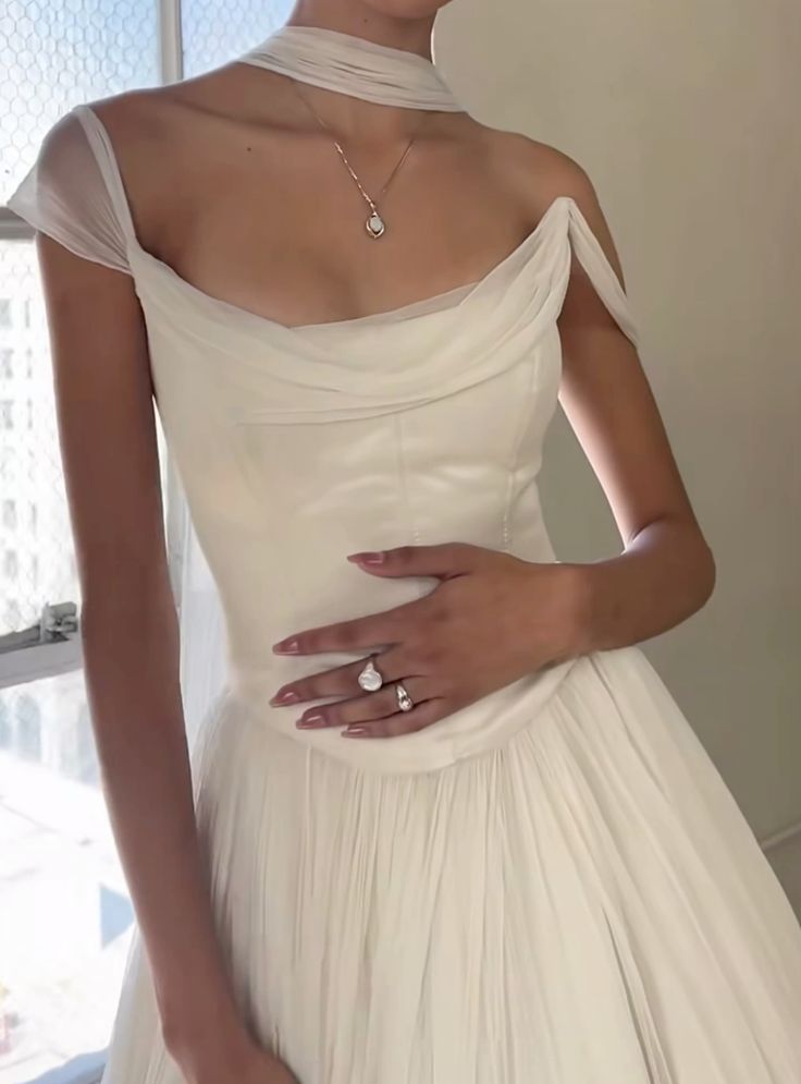 Elegant Ivory A-Line Off-Shoulder Tulle Wedding Dress TP1991