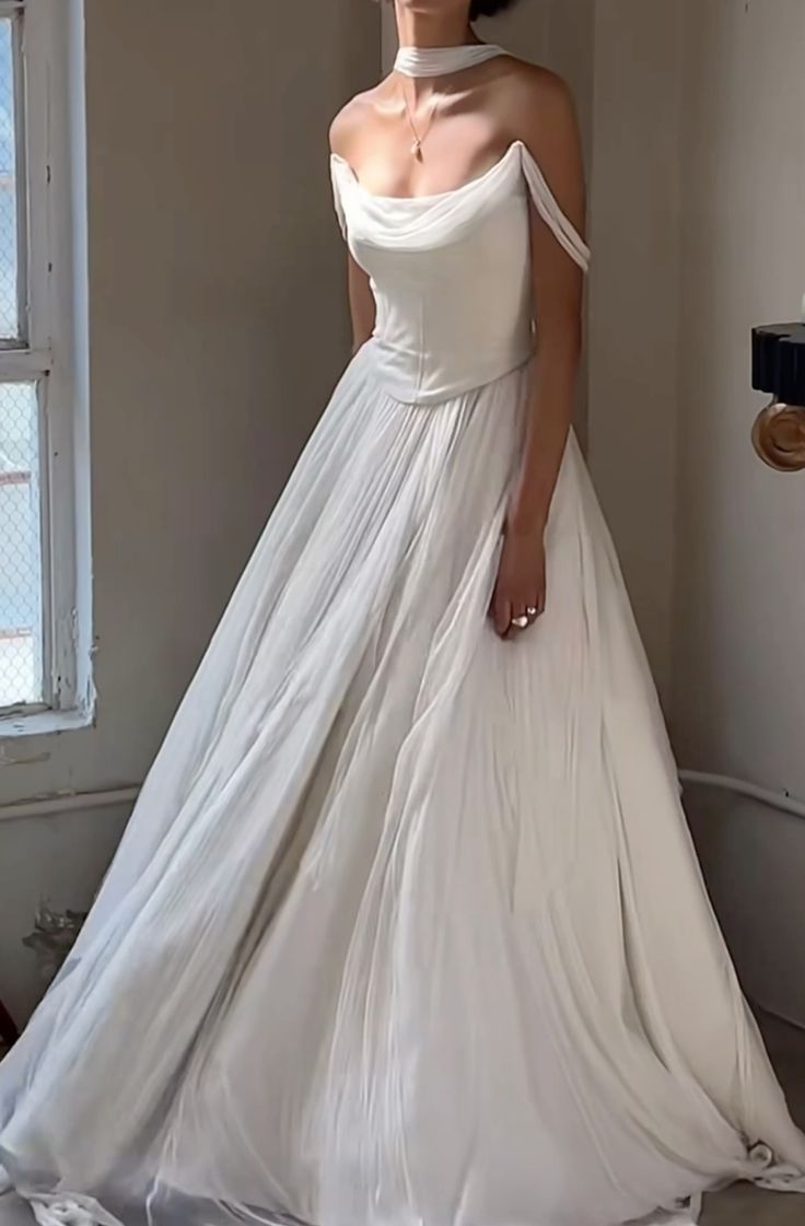 Elegant Ivory A-Line Off-Shoulder Tulle Wedding Dress TP1991