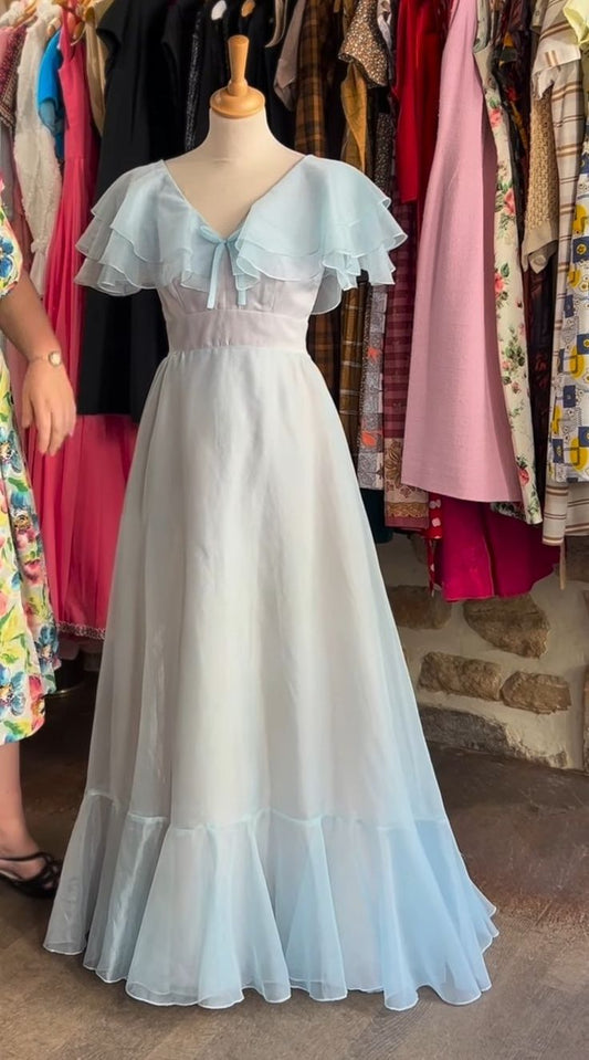 Vintage Sky Blue A-Line V-Neck Ruffled Tulle Ball Gown Evening Gown TP2184