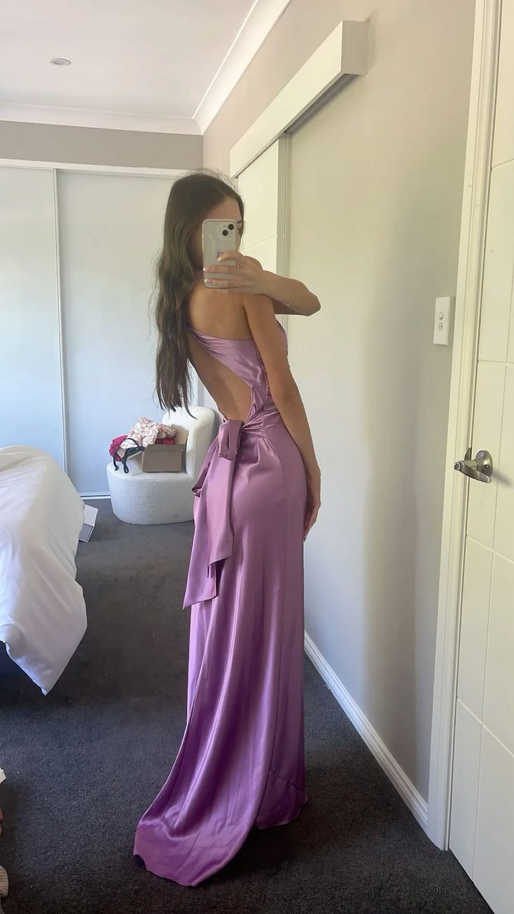 Elegant Lilac Halter Dress V-neck Sleeveless Satin Formal Dress Prom Dress Evening Dress TP2195