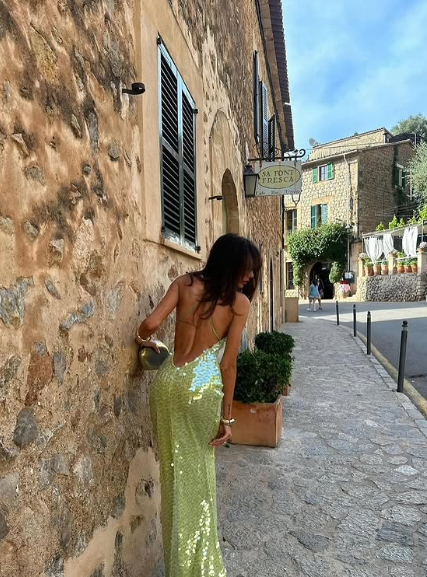 Sexy Low Cut Halter Green Sequined Backless Floor Length Ball Gown Evening Dress TP2278