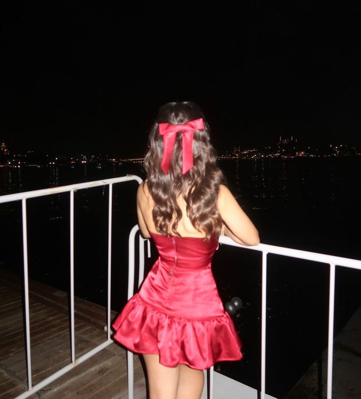 A-Line Halter V-Neck Satin Short Burgundy Birthday Party Dress Prom Dress TP2369