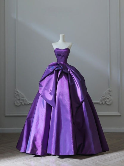 A-Line Gorgeous Strapless Sweetheart Neck Satin Formal Purple Ball Gown TP2370