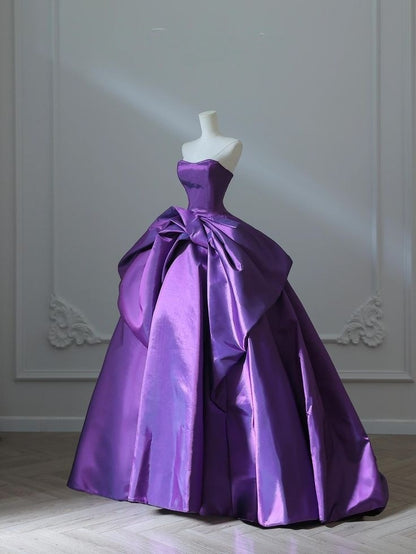 A-Line Gorgeous Strapless Sweetheart Neck Satin Formal Purple Ball Gown TP2370