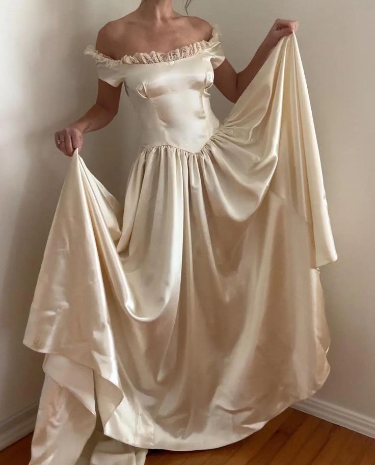 Vintage Ivory Satin Sleeveless A-Line Wedding Dress TP2466