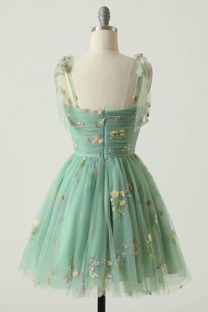 Charming Floral Embroidery Design A-line Tulle Spaghetti Strap Homecoming Dress TP3639