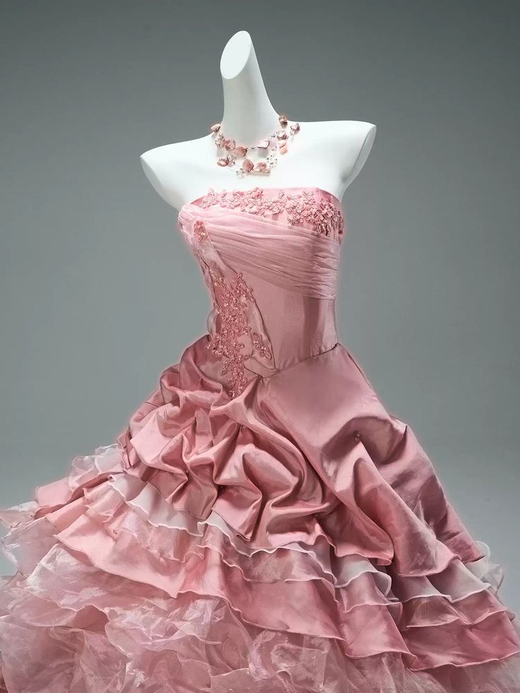 Vintage Pink Beaded Applique A-Line Strapless Ruffled Tiered Quinceañera Ball Gown TP5176