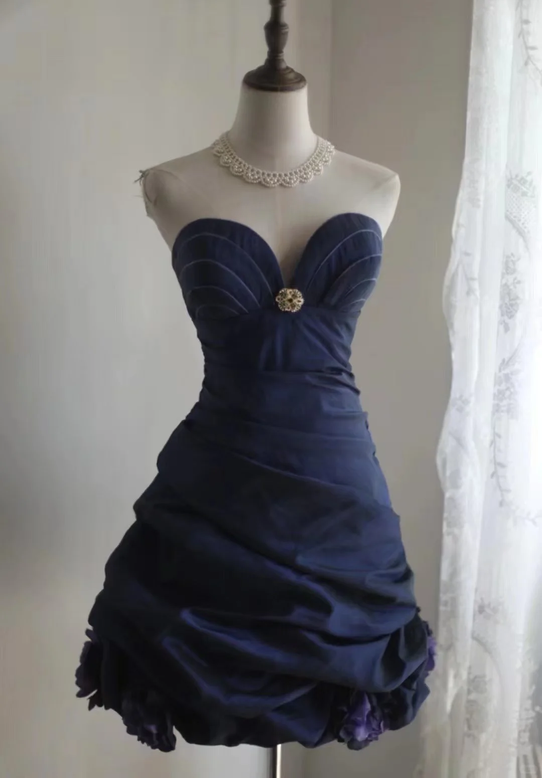 Vintage Navy Strapless Sweetheart Homecoming Dress with Ruched Bodice & Floral Hem Cocktail Dress TP5631