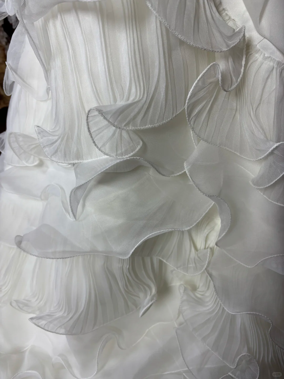 Elegant Strapless Mermaid Tiered Ruffled Tulle Train Wedding Dress TP5340