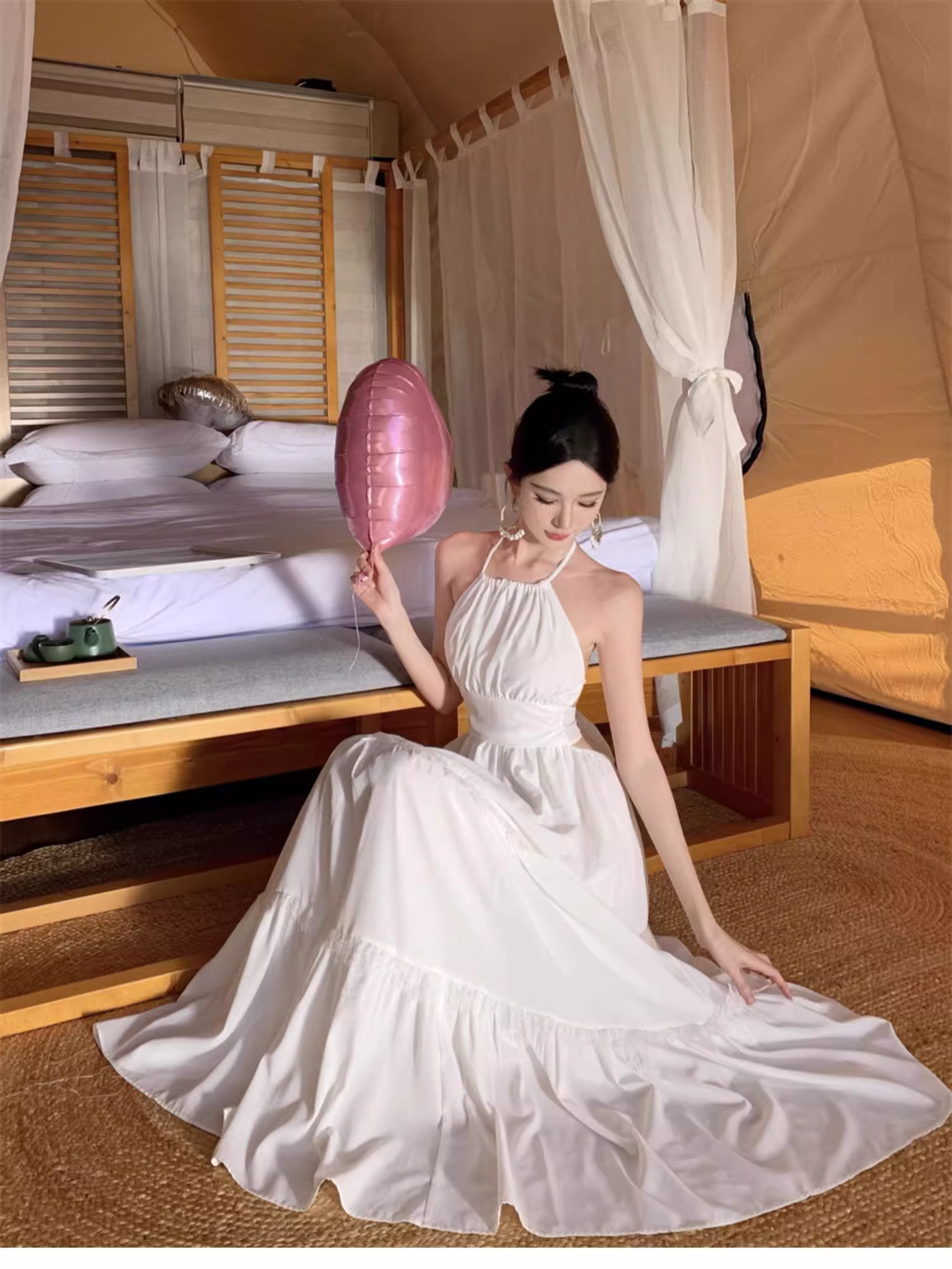 New Stylish White Sleeveless Backless Beach Casual Halter Dress TP2970