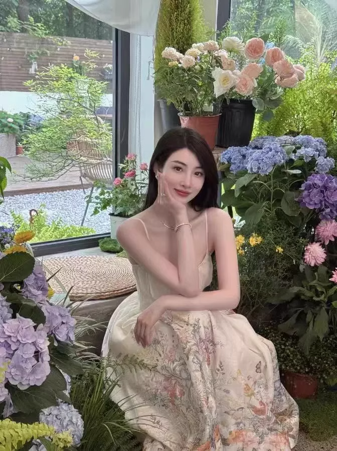 New Floral Design Simple Elegant Casual Spaghetti Strap Dress TP2961