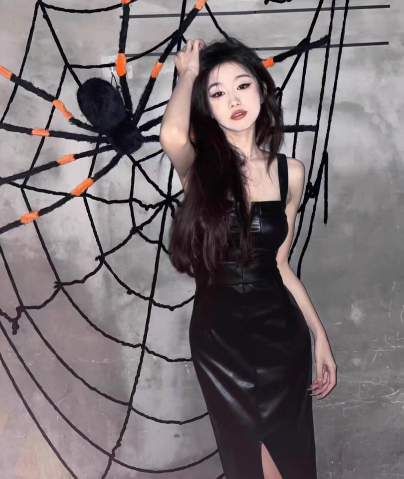 Simple Black Split Dress Design A-line Sleeveless Spaghetti Strap Leather Dress TP3296