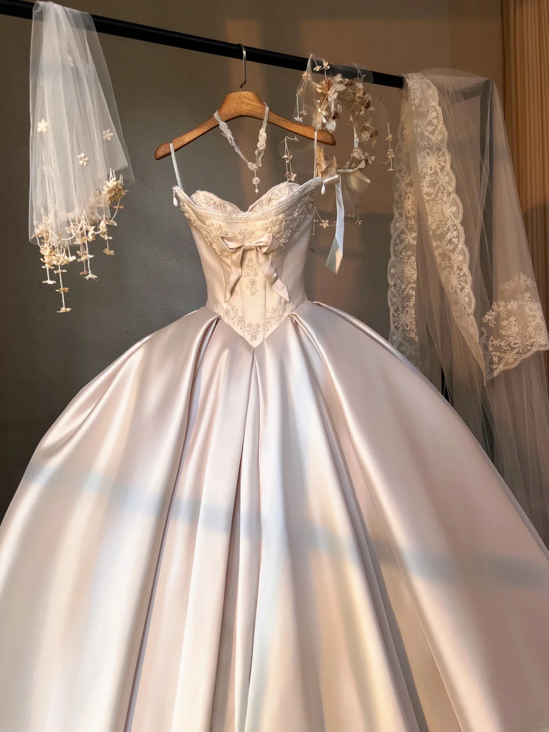 Vintage Satin Beaded Sweetheart A-Line Spaghetti Strap Wedding Dress TP5032