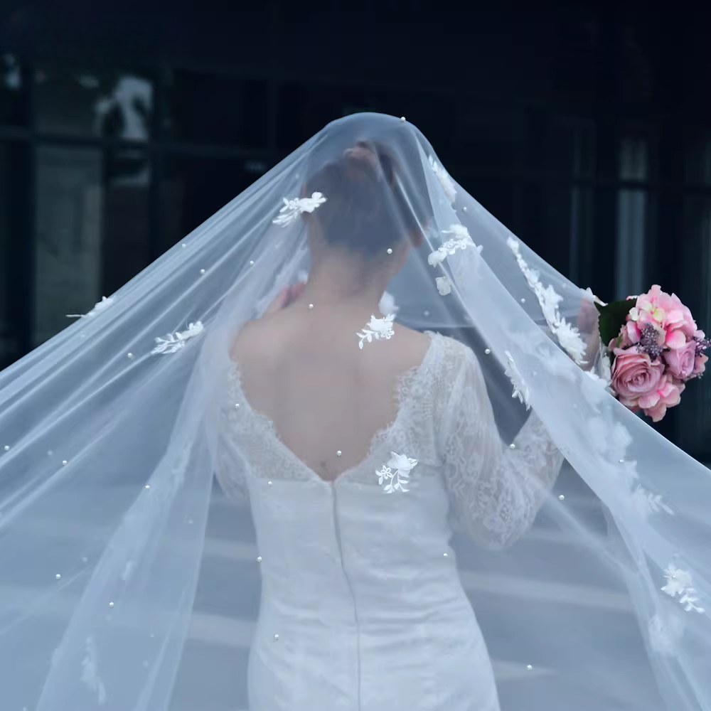 Vintage White Floral Embroidered Bridal Veil 3D Flower Beaded Cathedral-Length Wedding Veil TP5622