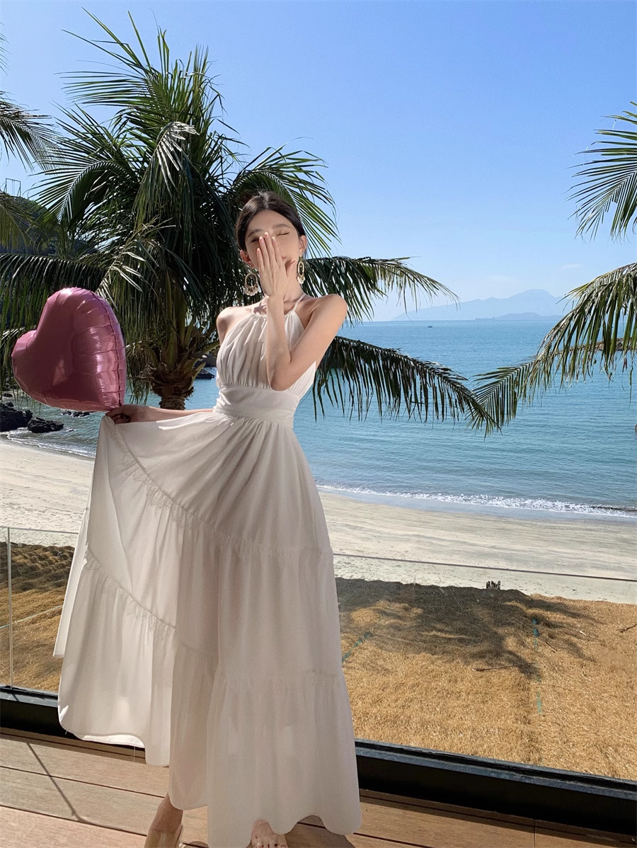 New Stylish White Sleeveless Backless Beach Casual Halter Dress TP2970