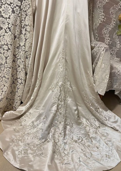 Glamorous Ivory Satin Strapless Sheath Wedding Dress Sheath Bridal Gown TP5257