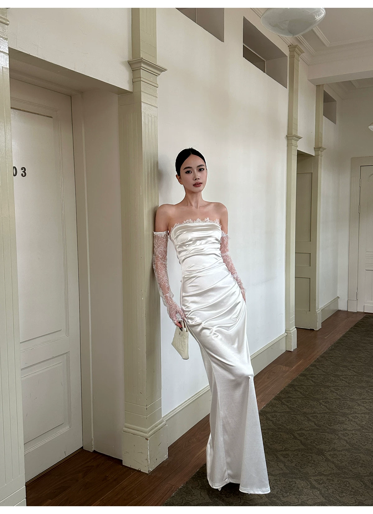 Elegant Ruched Satin Mermaid Wedding Gown with Lace Detachable Sleeves TP5774