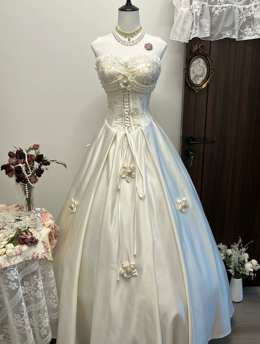 Glamorous Satin 3D Floral Appliques Wedding Dress A-Line Sweetheart Bridal Gown TP5092