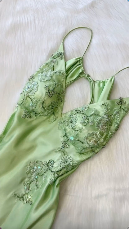 Vintage Green V-neck Embroidery Prom Dress Sheath Ruffled Evening Dress Satin Fairy Dress TP4676