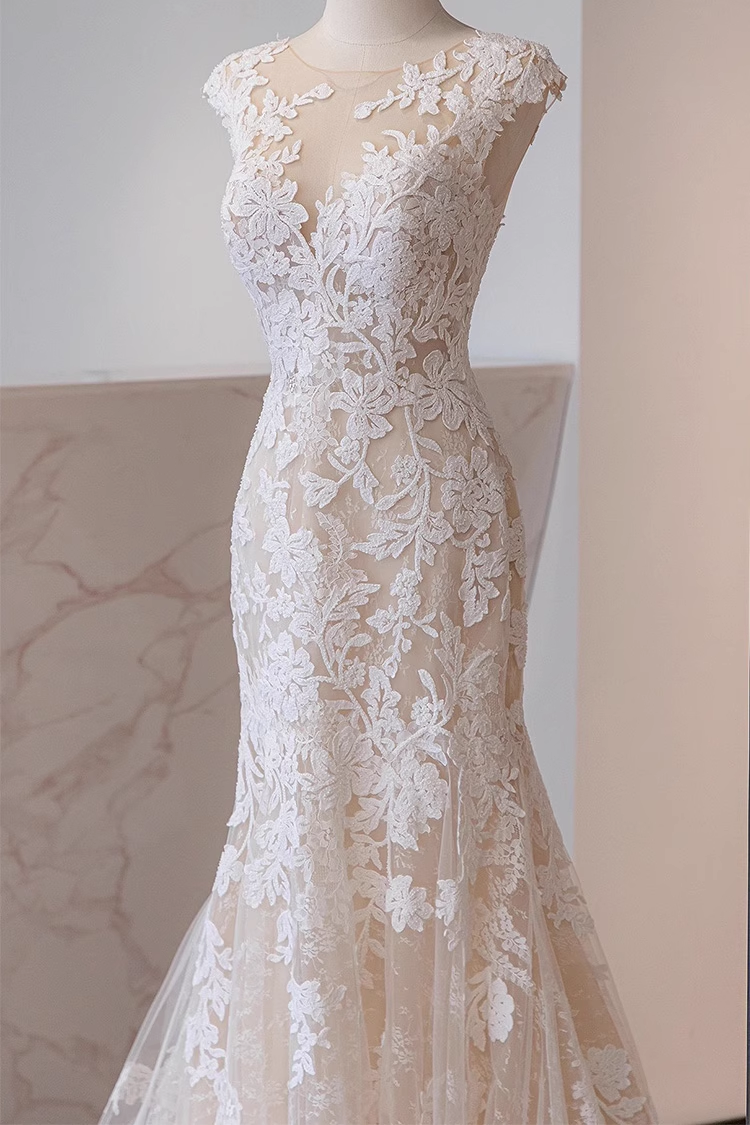 Elegant White Applique Mermaid Cap Sleeves Long Wedding Dress TP5022