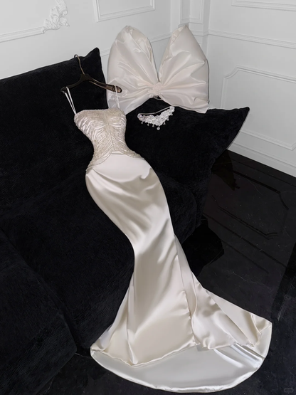 Elegant Ivory Sweetheart Satin Beaded Design Gorgeous Mermaid Floor-length Wedding Dress TP4169