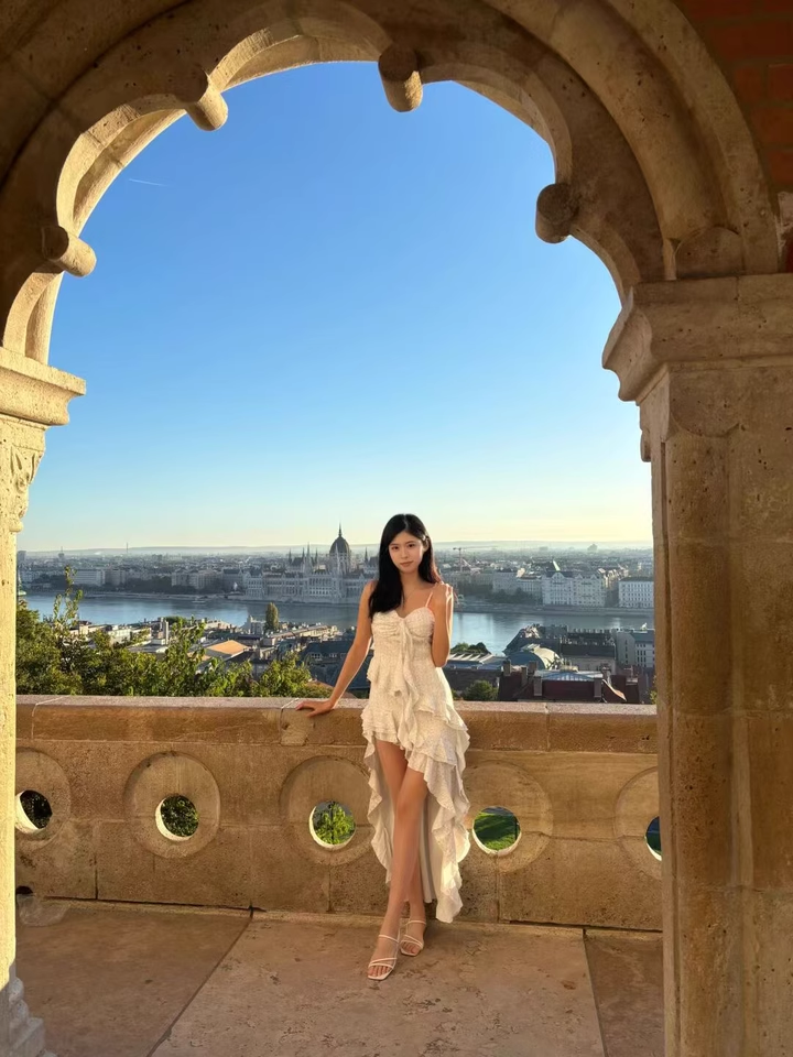 Fashion Irregular Ruffled Dress Hem Design A-line Sleeveless Spaghetti Strap Dress TP3259