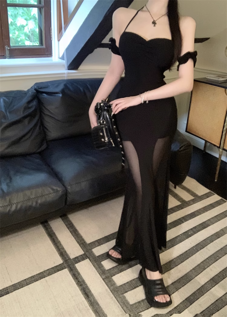 Fashion Sexy Black Lace Cutout Sleeved Backless Halter Dress TP2973