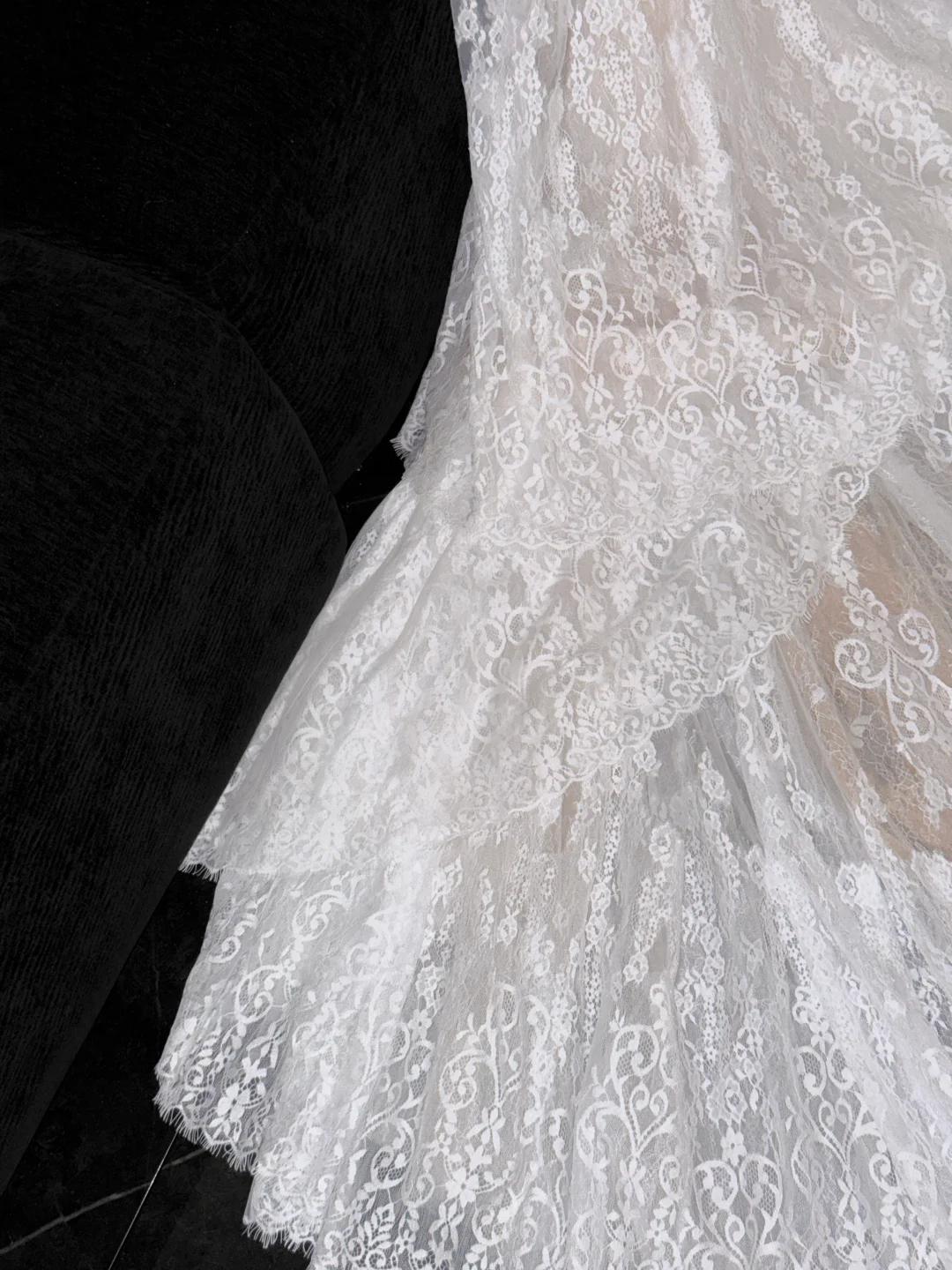 Elegant White Mermaid Off-Shoulder Lace Embroidery Long-Sleeve Wedding Dress TP5389