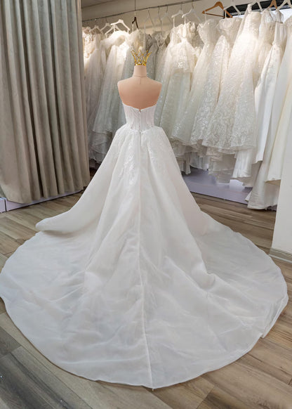 Elegant Ivory Sweetheart Strapless Lace Long Train A-Line Wedding Dress TP5966