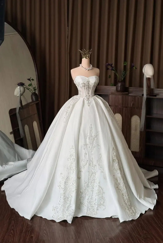 Elegant Strapless Sweetheart Satin Beaded Lace Corset Bodice Embroidery Cathedral Train A-Line Wedding Dress TP5978