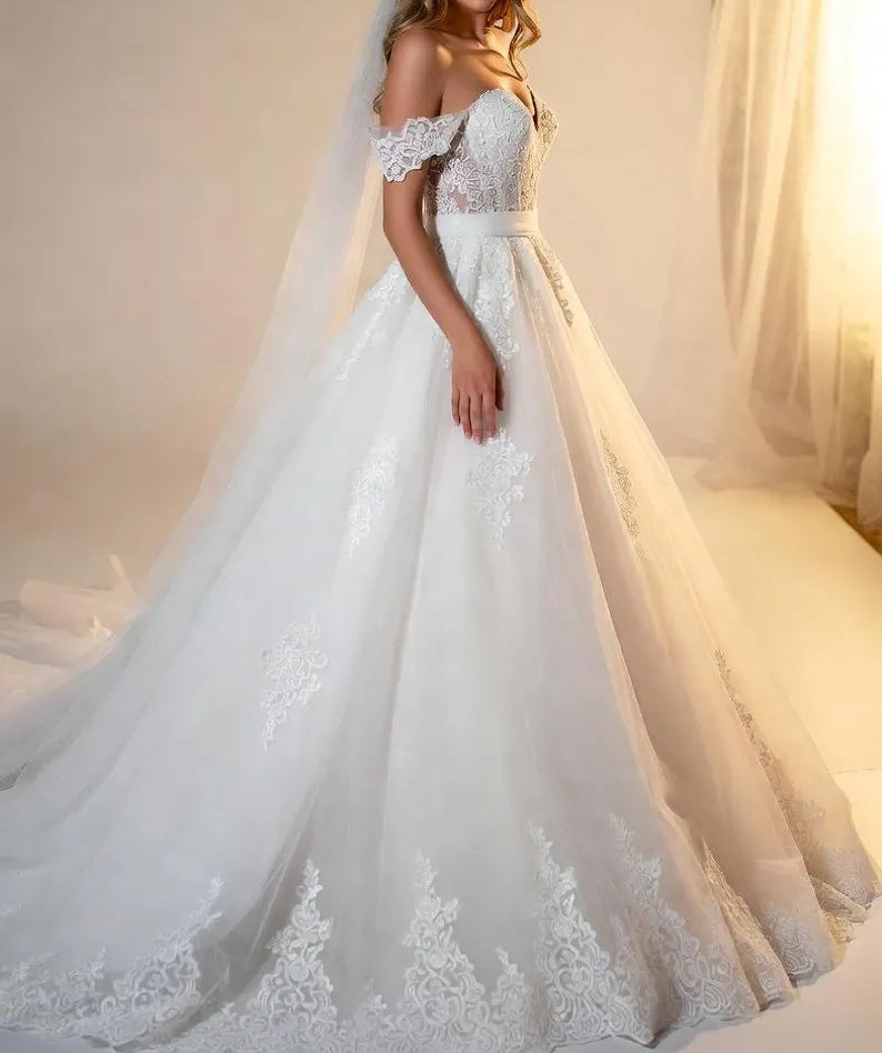 Elegant Off-the-Shoulder Sweetheart Tulle 3D Floral Lace Appliques Long Sheer Train A-Line Wedding Dress TP5974